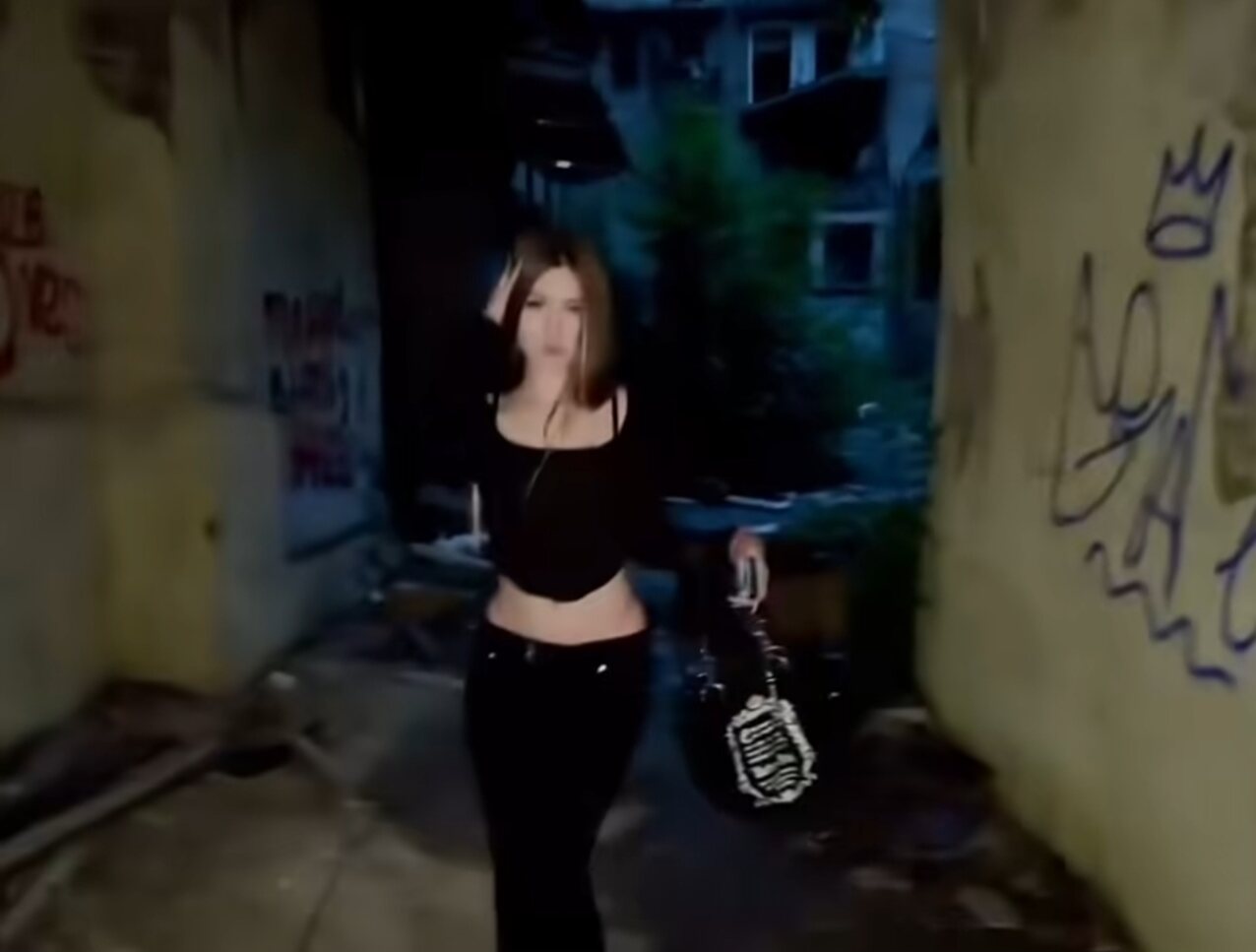 dark hair big tits ass