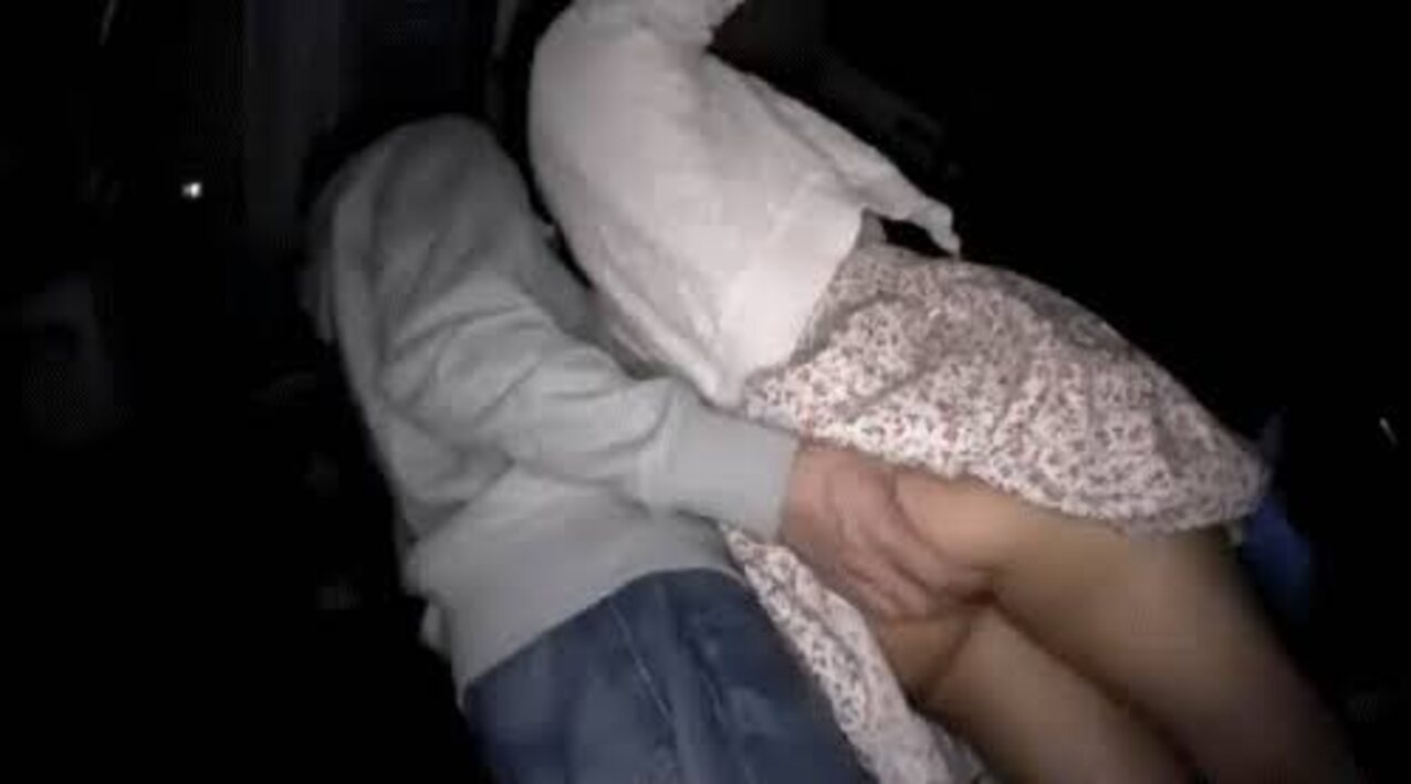 upskirt ass fingering skirt