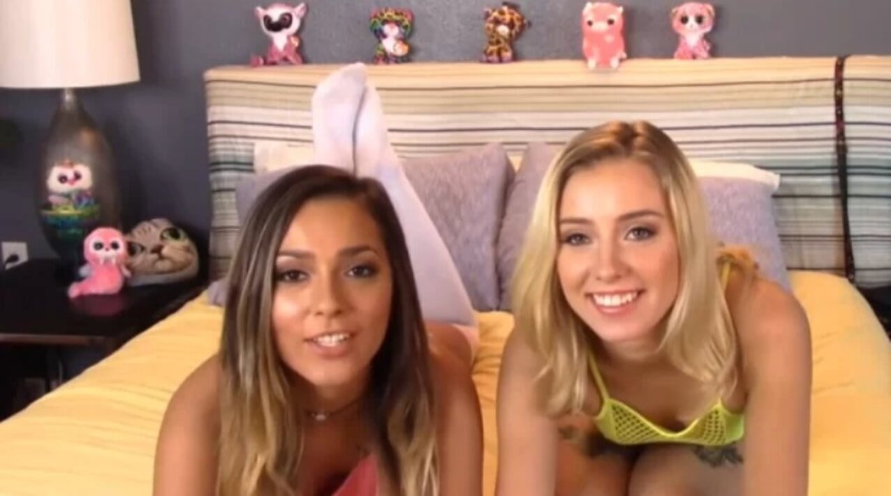 lesbians brunette blonde