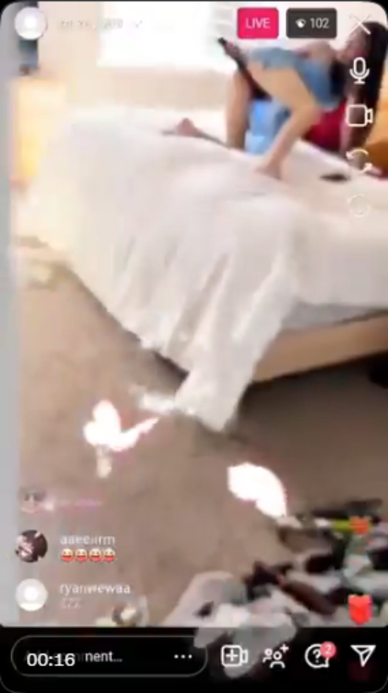 live masturbate bed