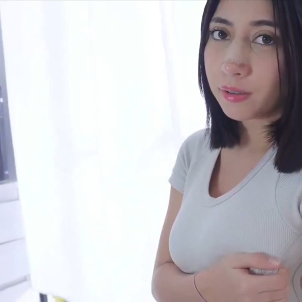 big natural natural tits brunette