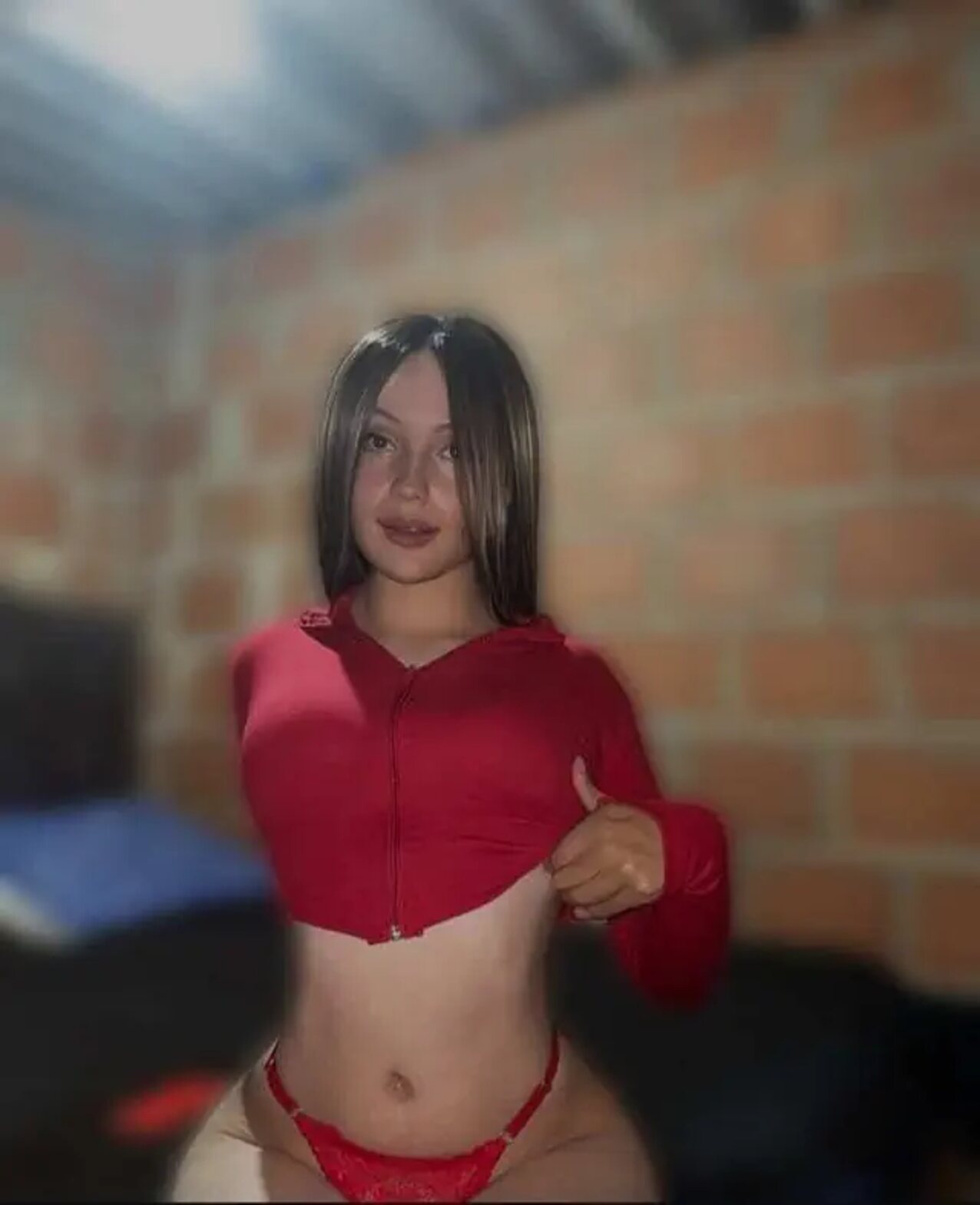 amateur latina petite