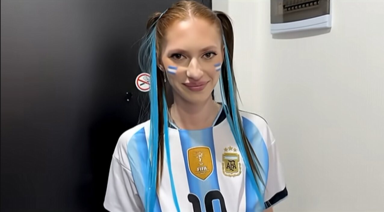 home video football girl brunette