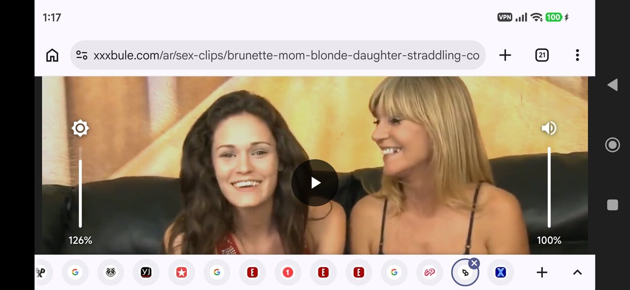 brune daughter mom