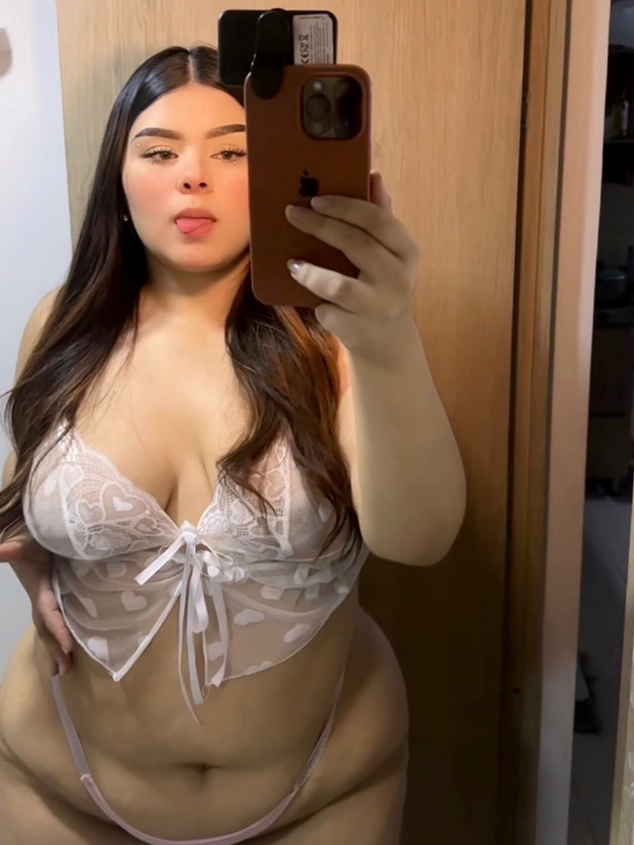brunette teen tongue