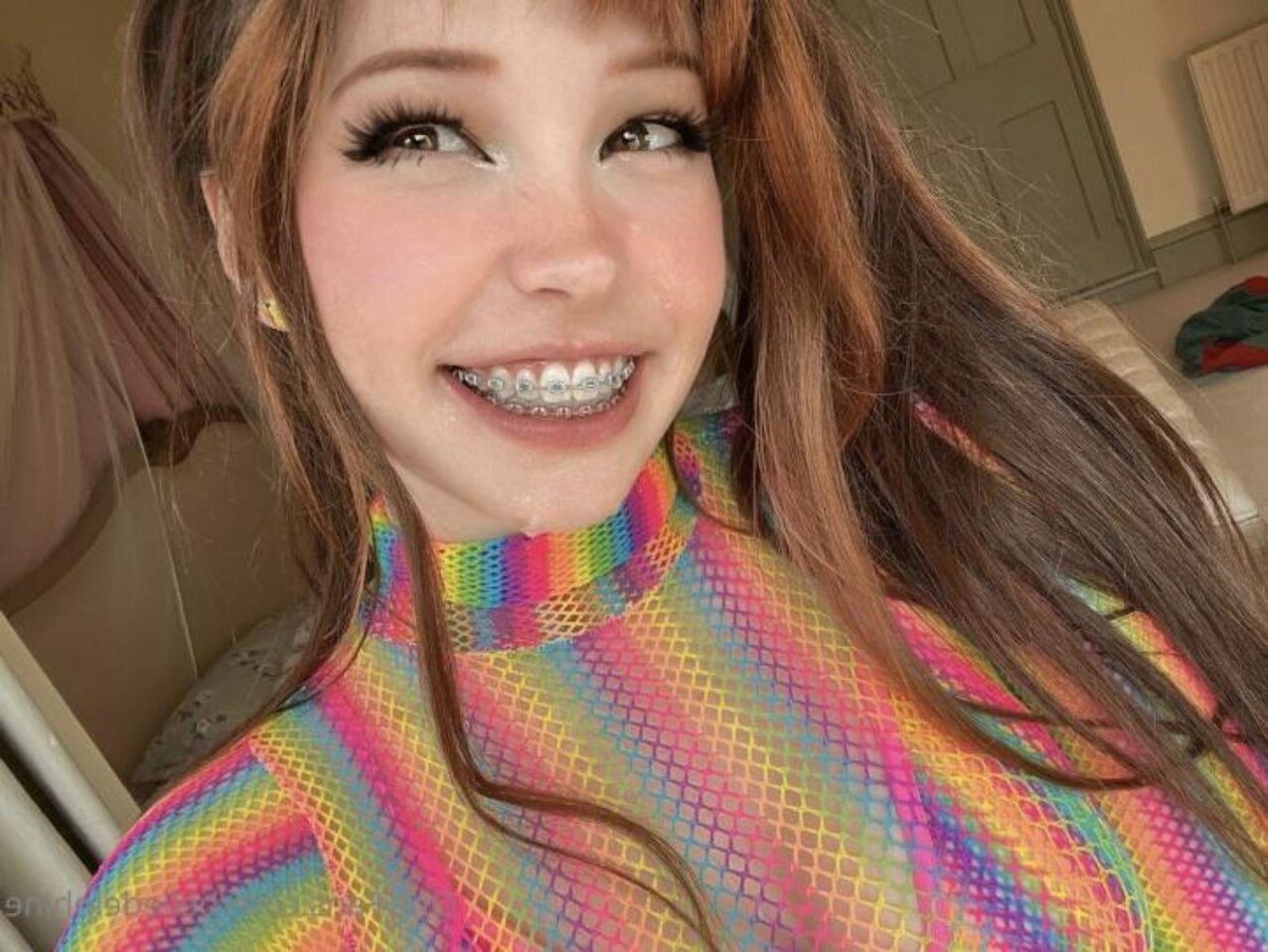 fishnet redhead braces