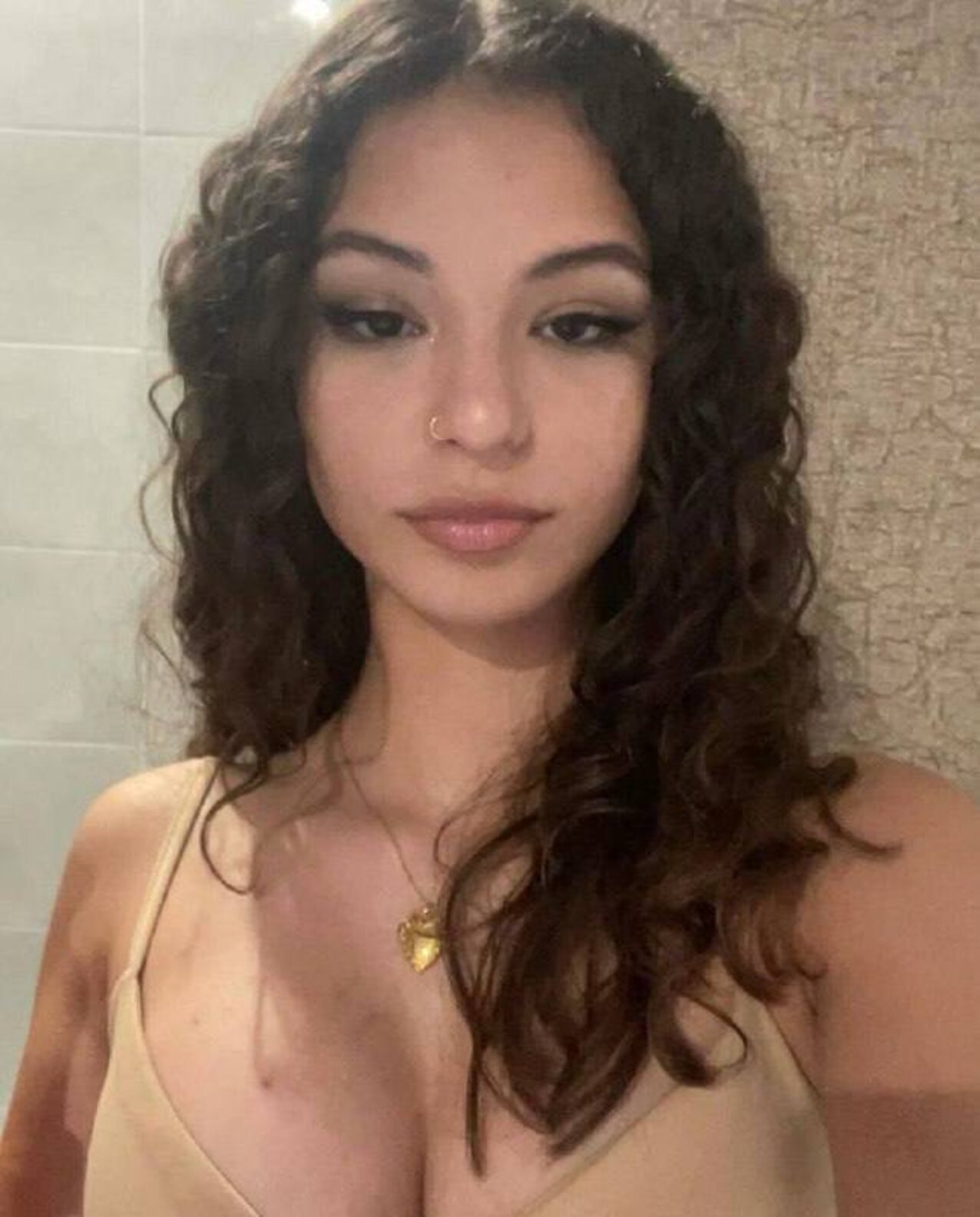 teen curly curly hair