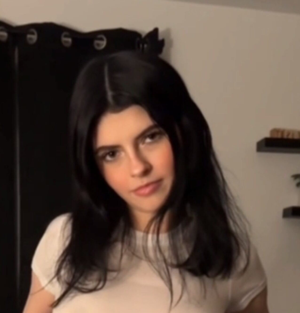 brunette pretty blowjob
