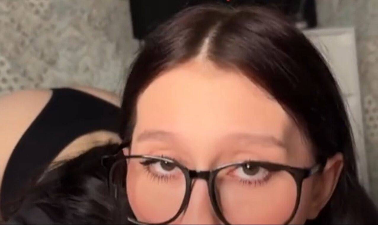 brunette blowjob glasses