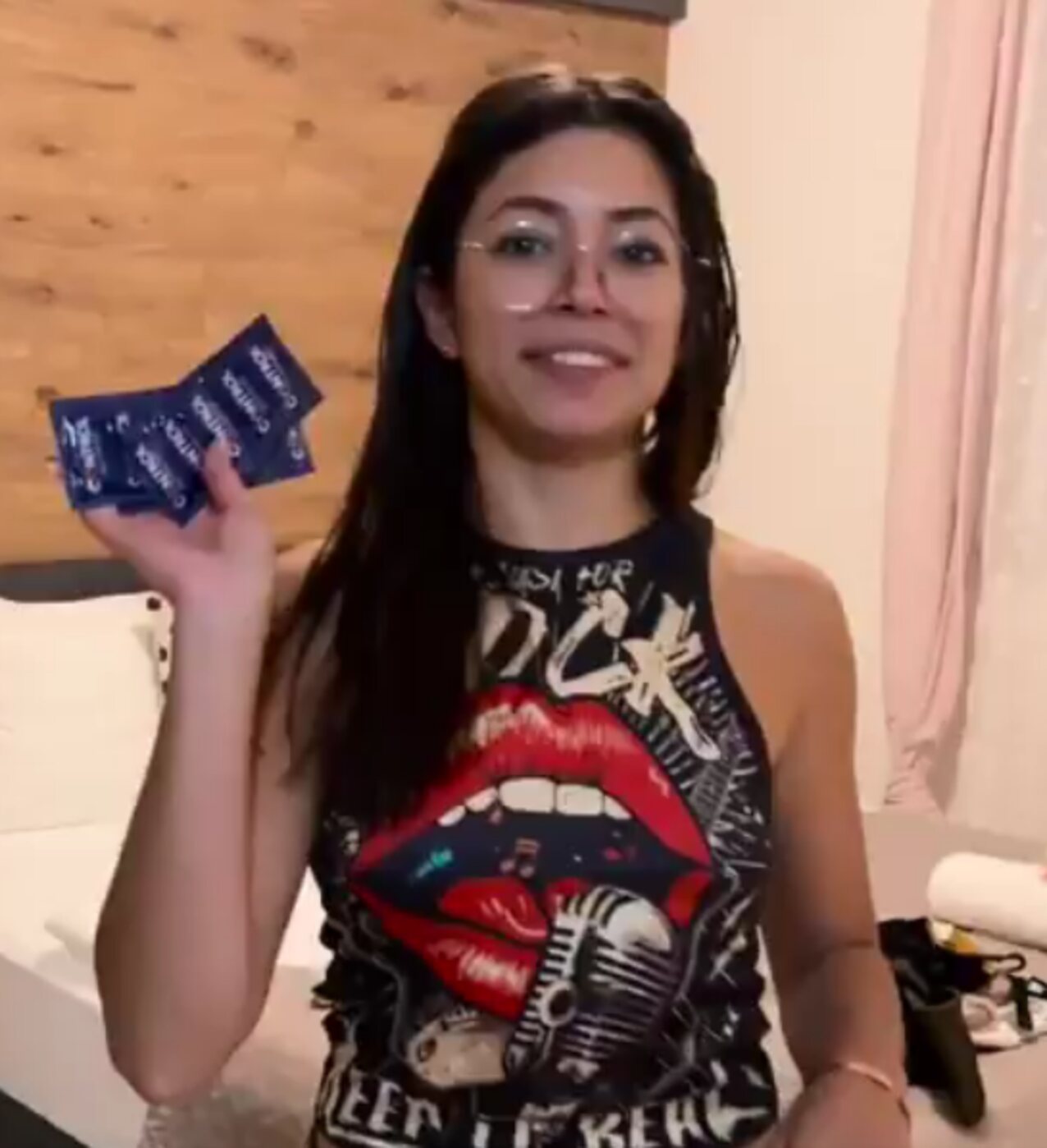 dark hair spanish amateur