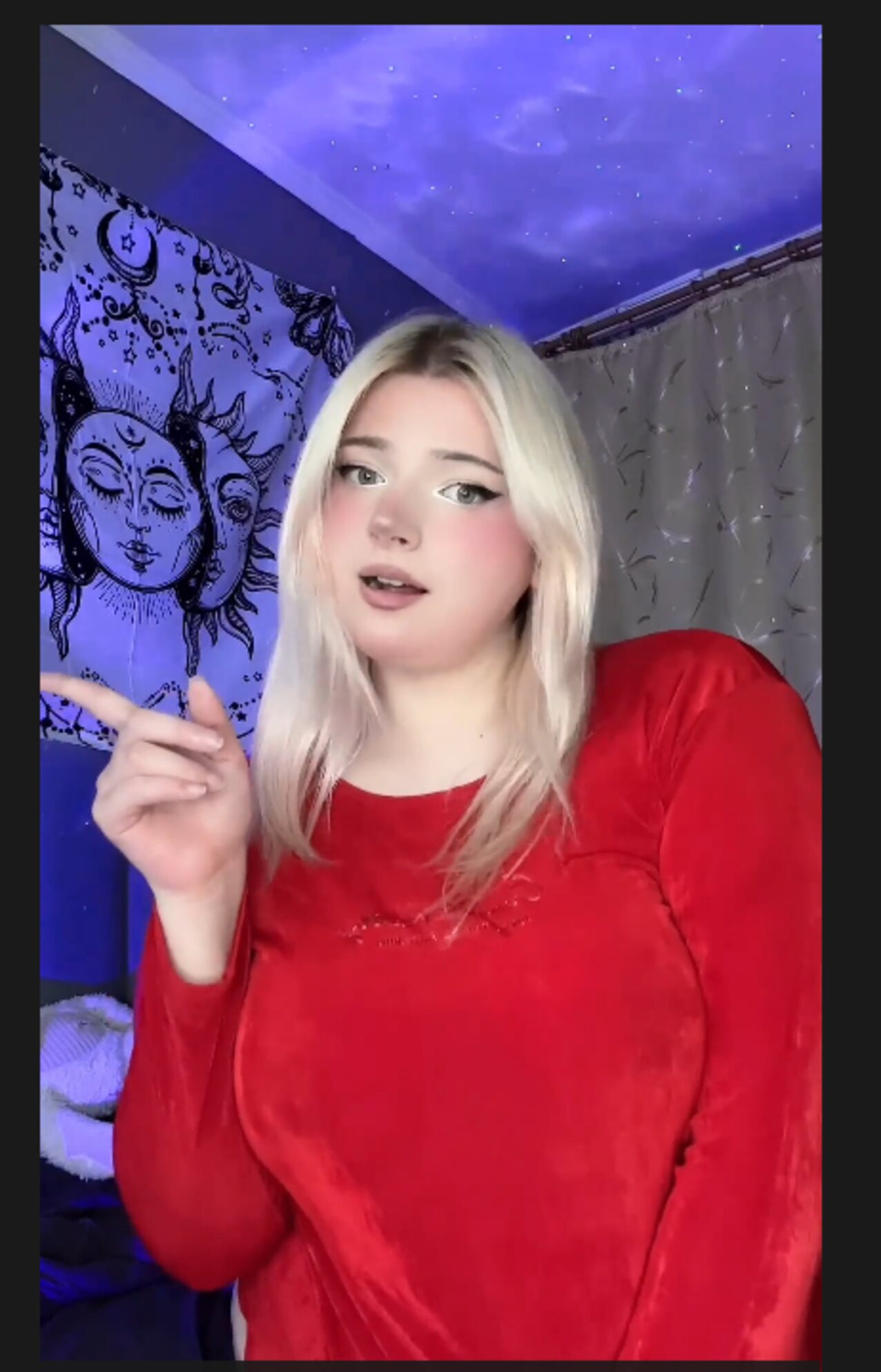 camgirl egirl curvy