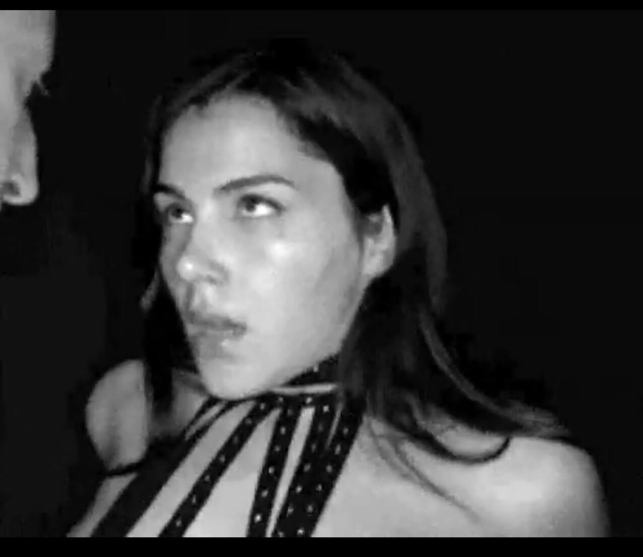 brunette black and white kissing