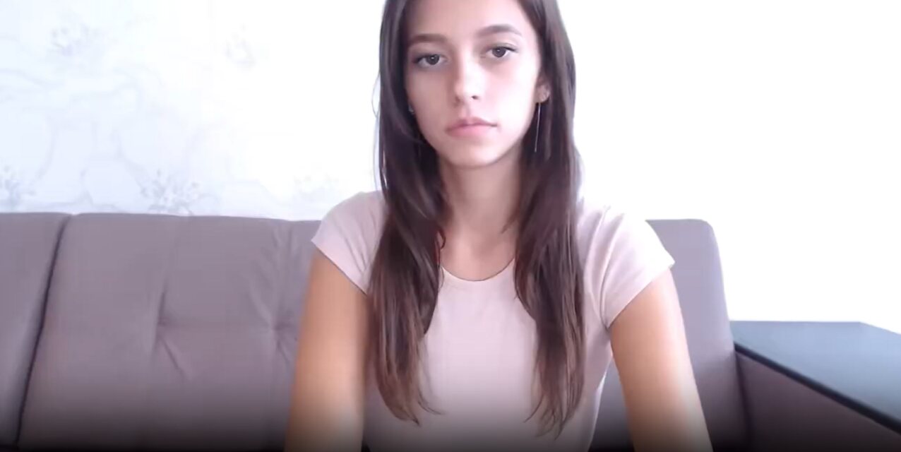 dark hair sexy big boobs