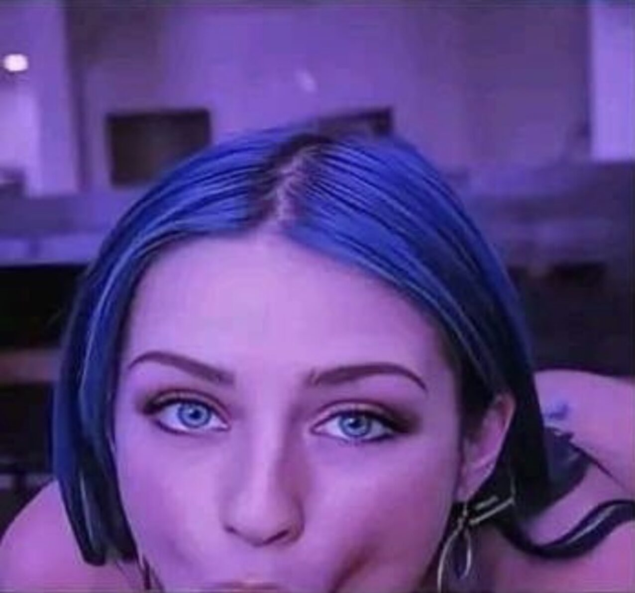 blue hair blow job suck
