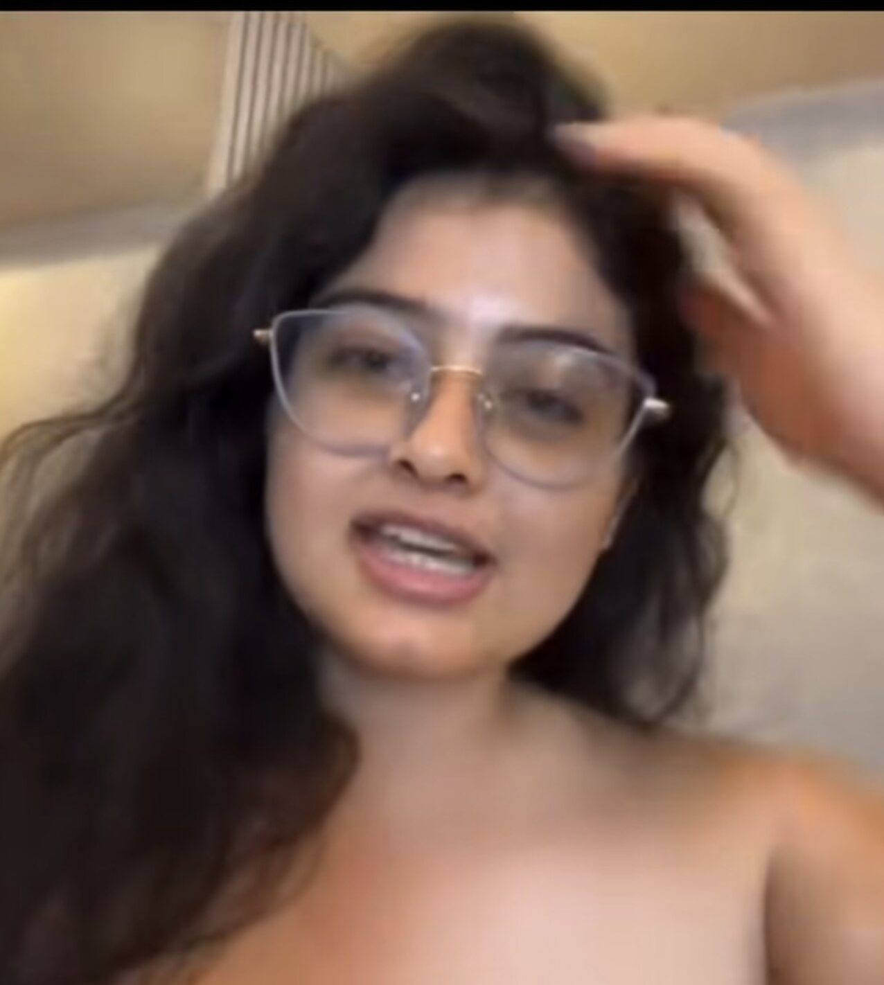 cute glasses latina