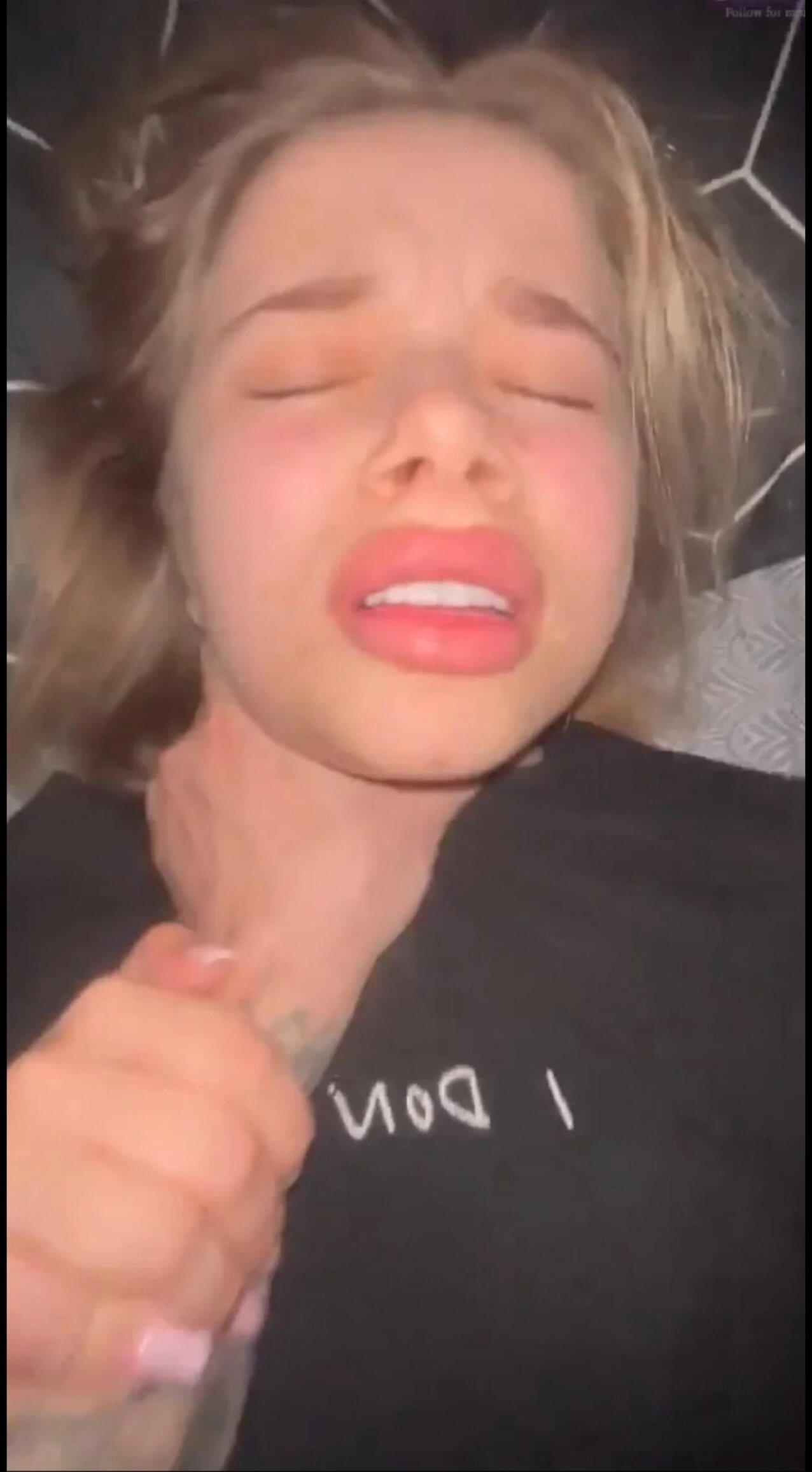 amateur blonde big lips