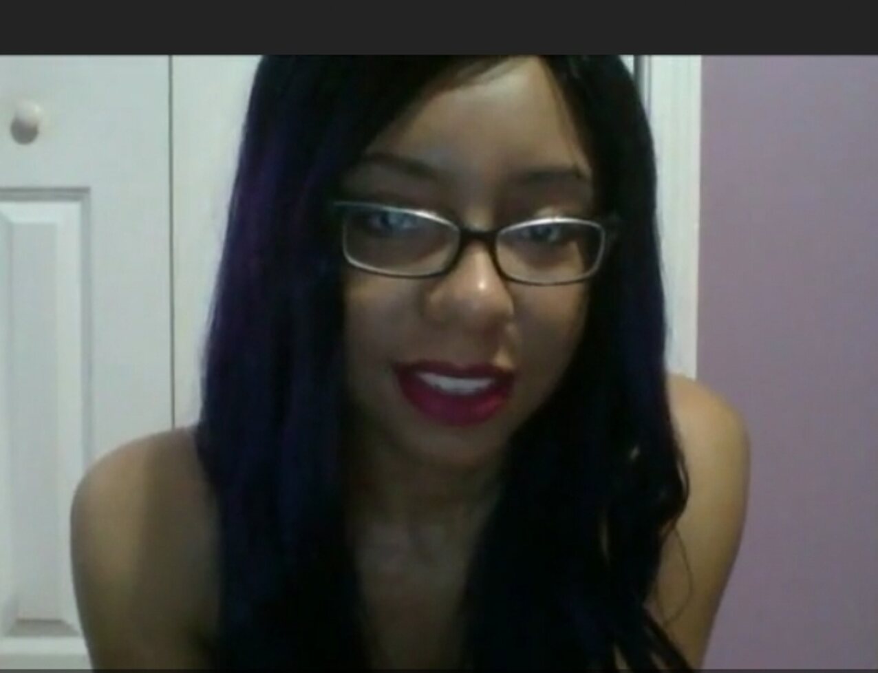 camgirl glasses anal