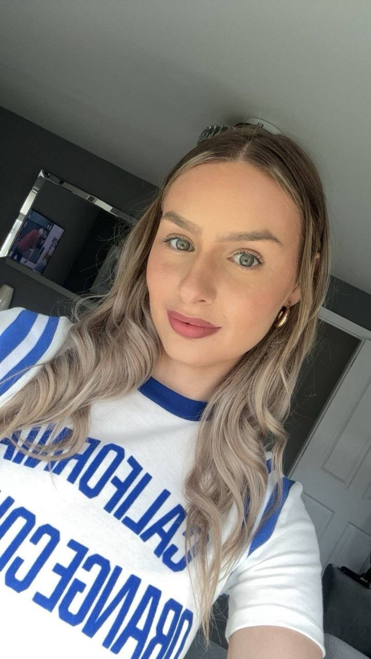 blonde head straight