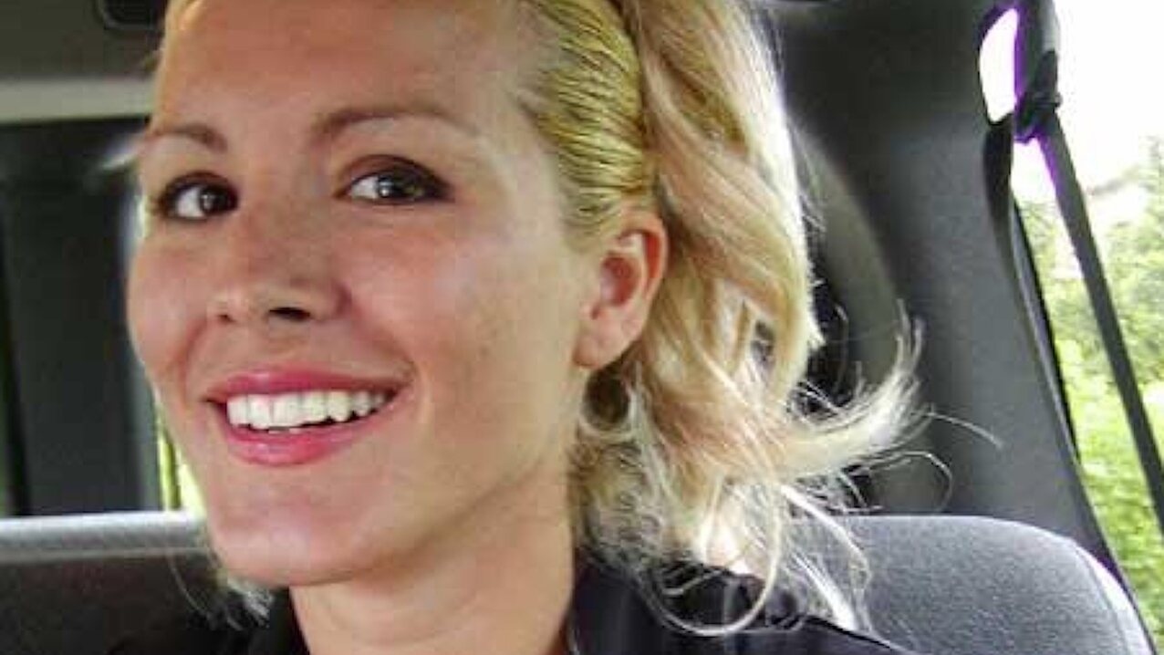 bang bus rene blonde