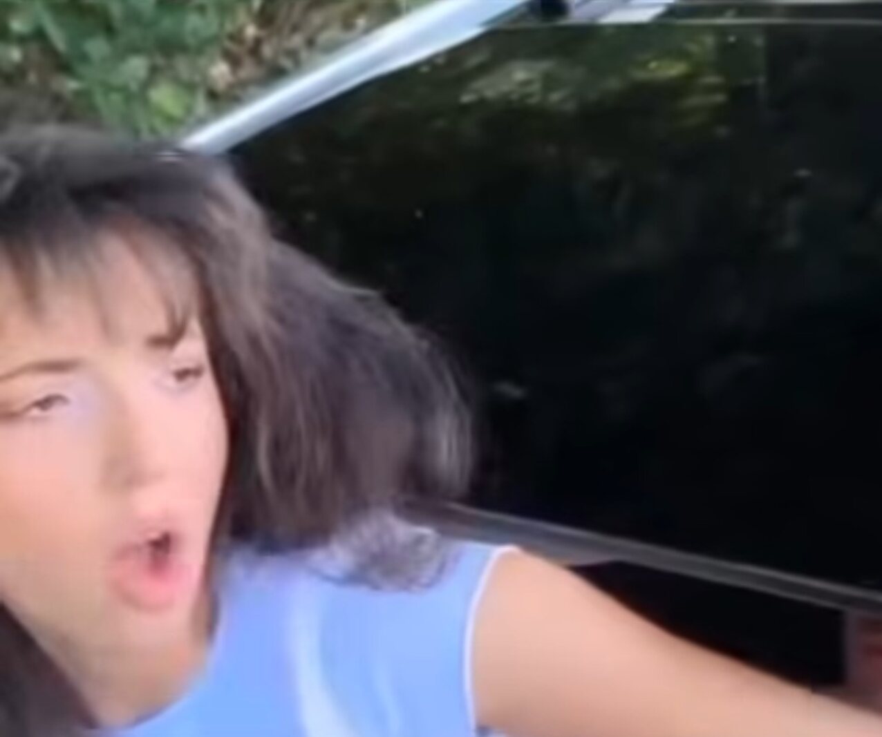 car blonde short hair