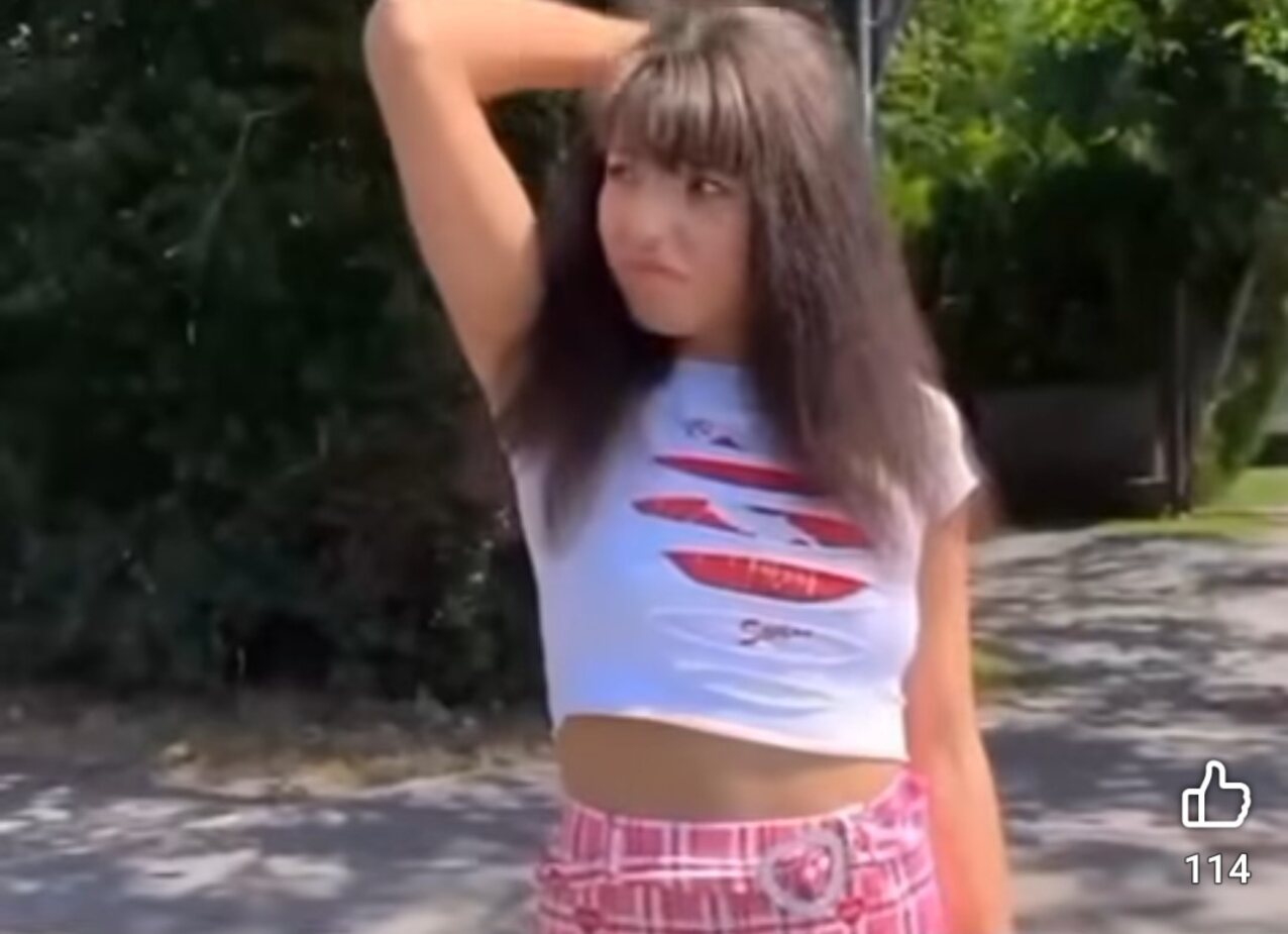 car blonde short hair