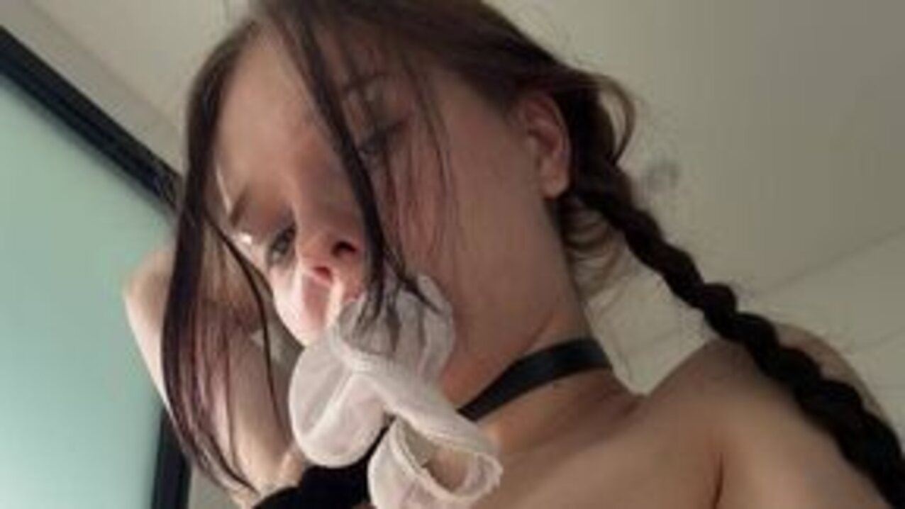 camgirl brunette pigtails