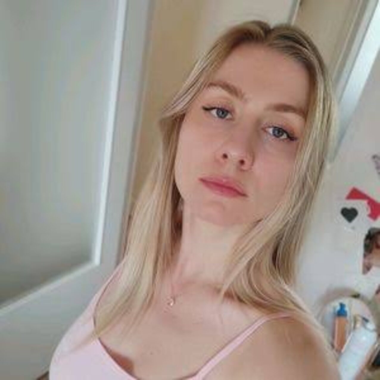 camgirl amateur blonde
