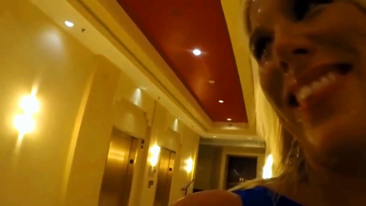 cumwalk blowjob public