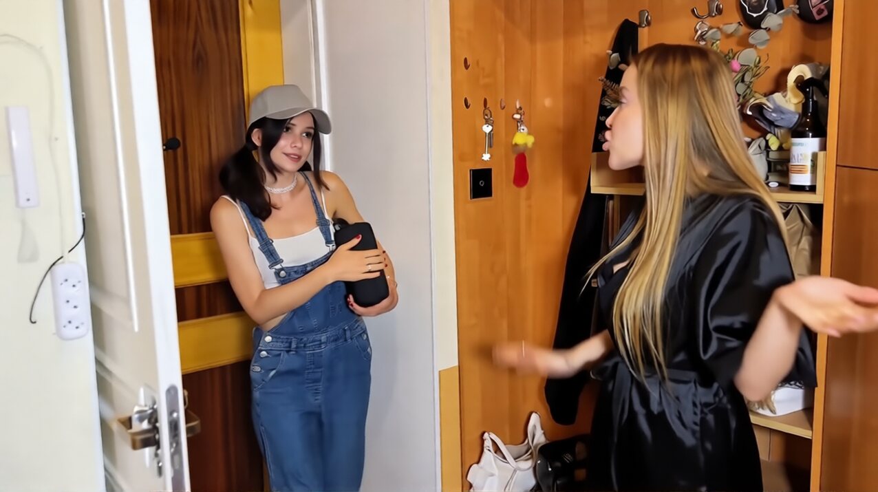 lesbian seduction talking
