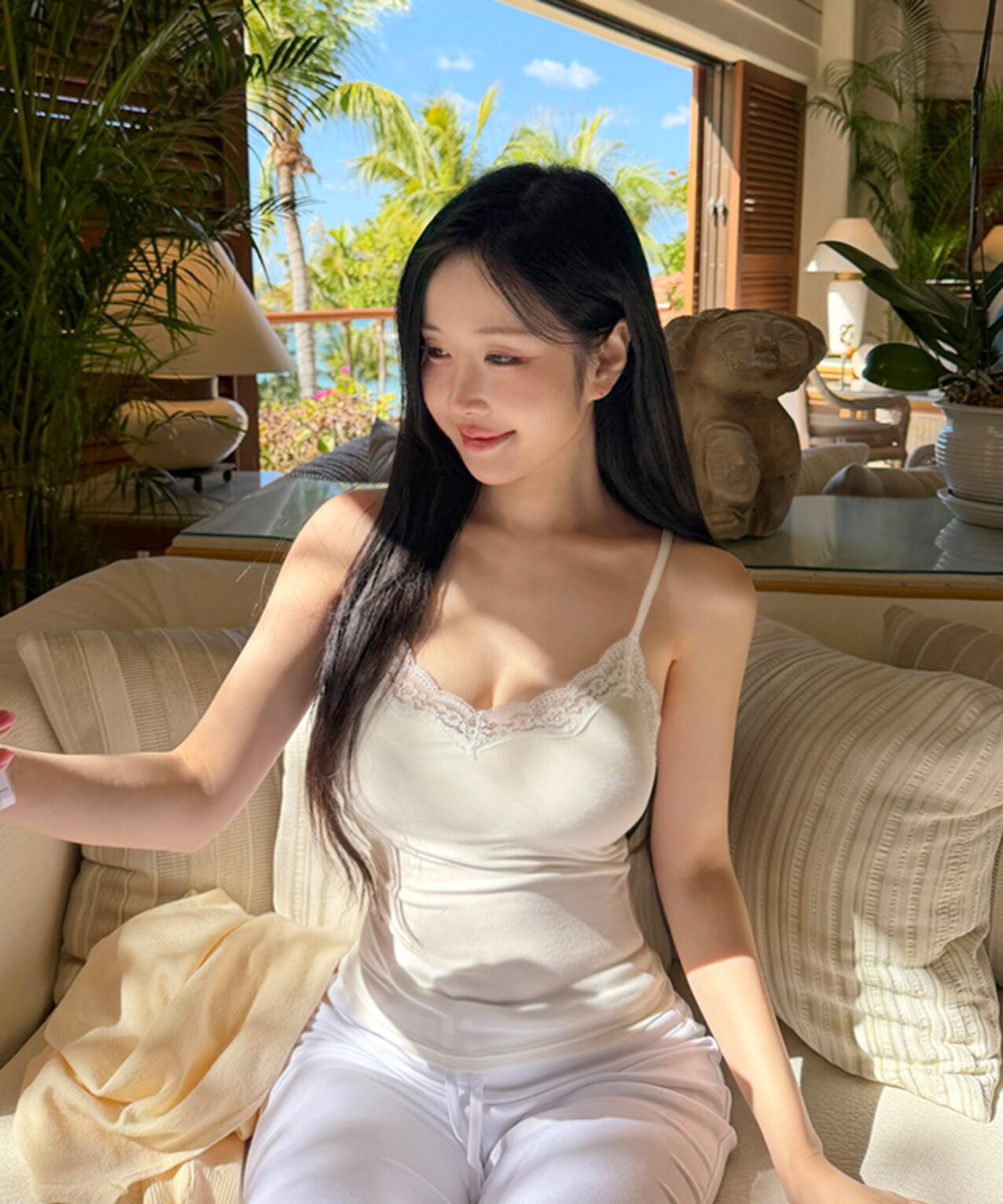 busty pretty slim