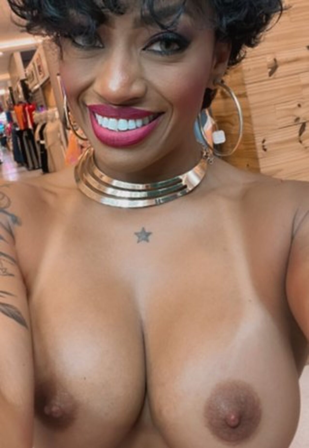 ebony milf sexy