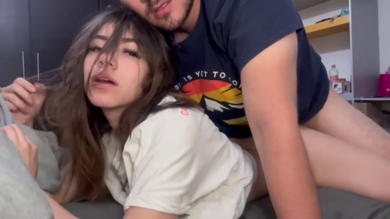 amateur doggy teen