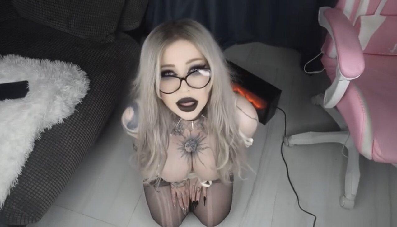 goth emo bimbo