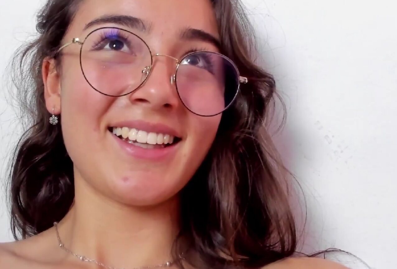 camgirl latina teen