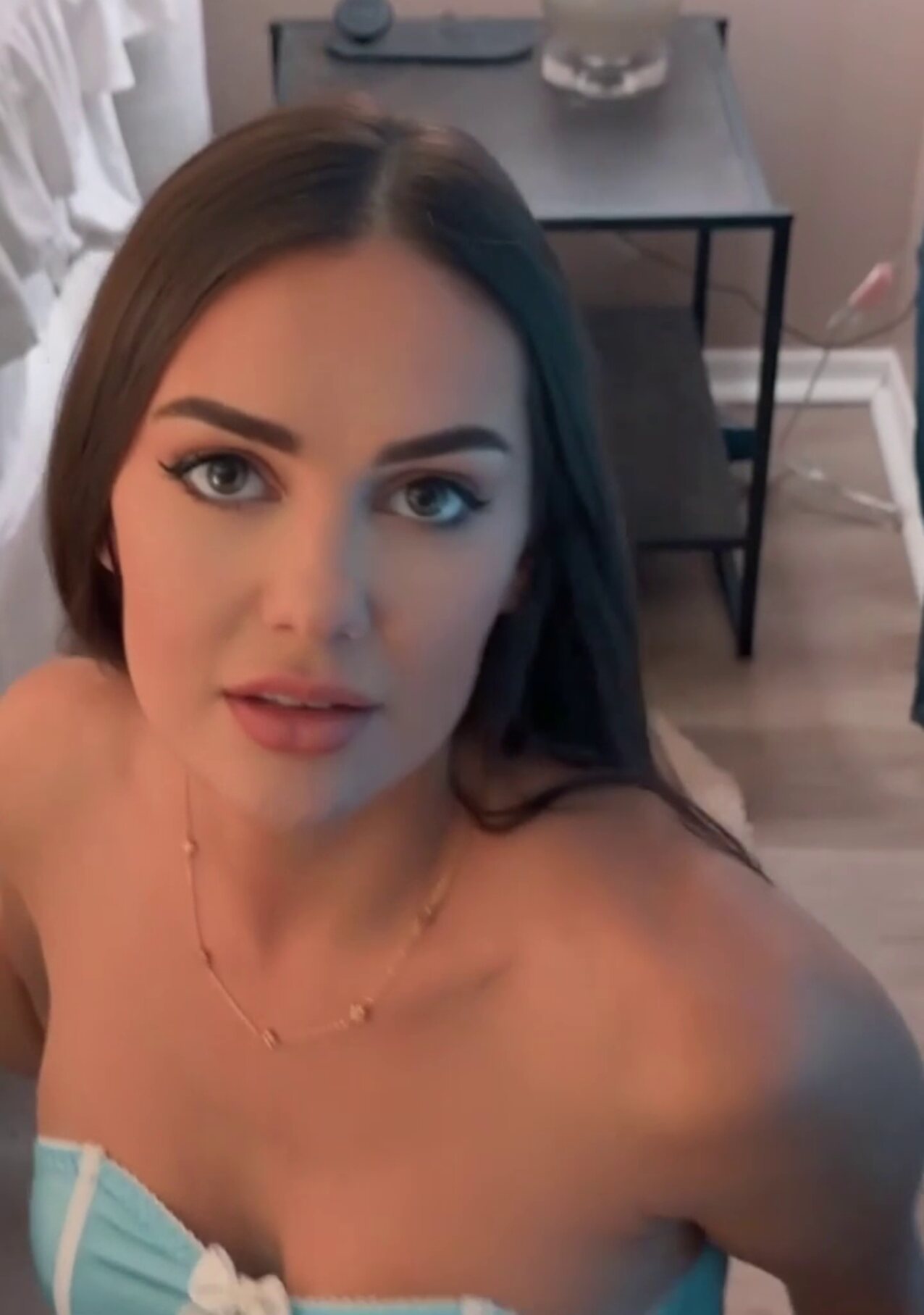 brunette white stockings blwjob