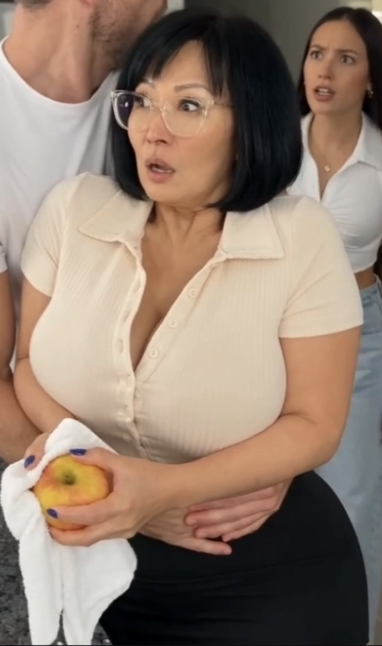 japanese bigtits milf