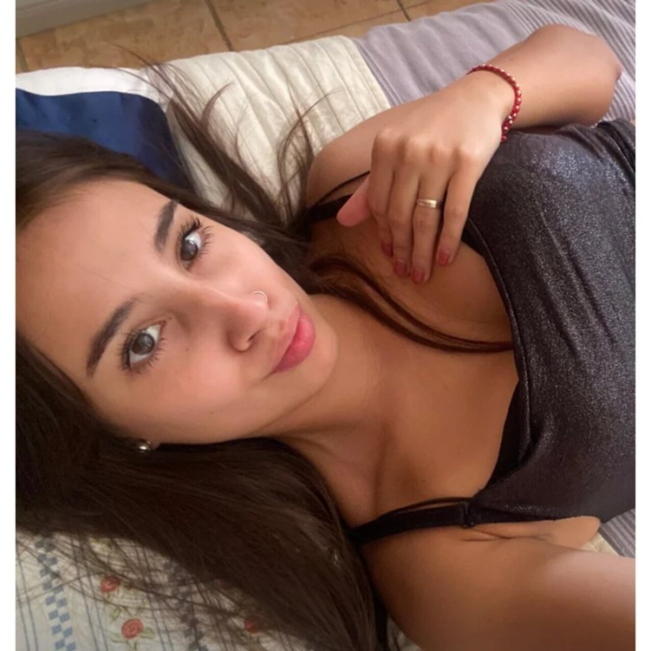 hot lips petite