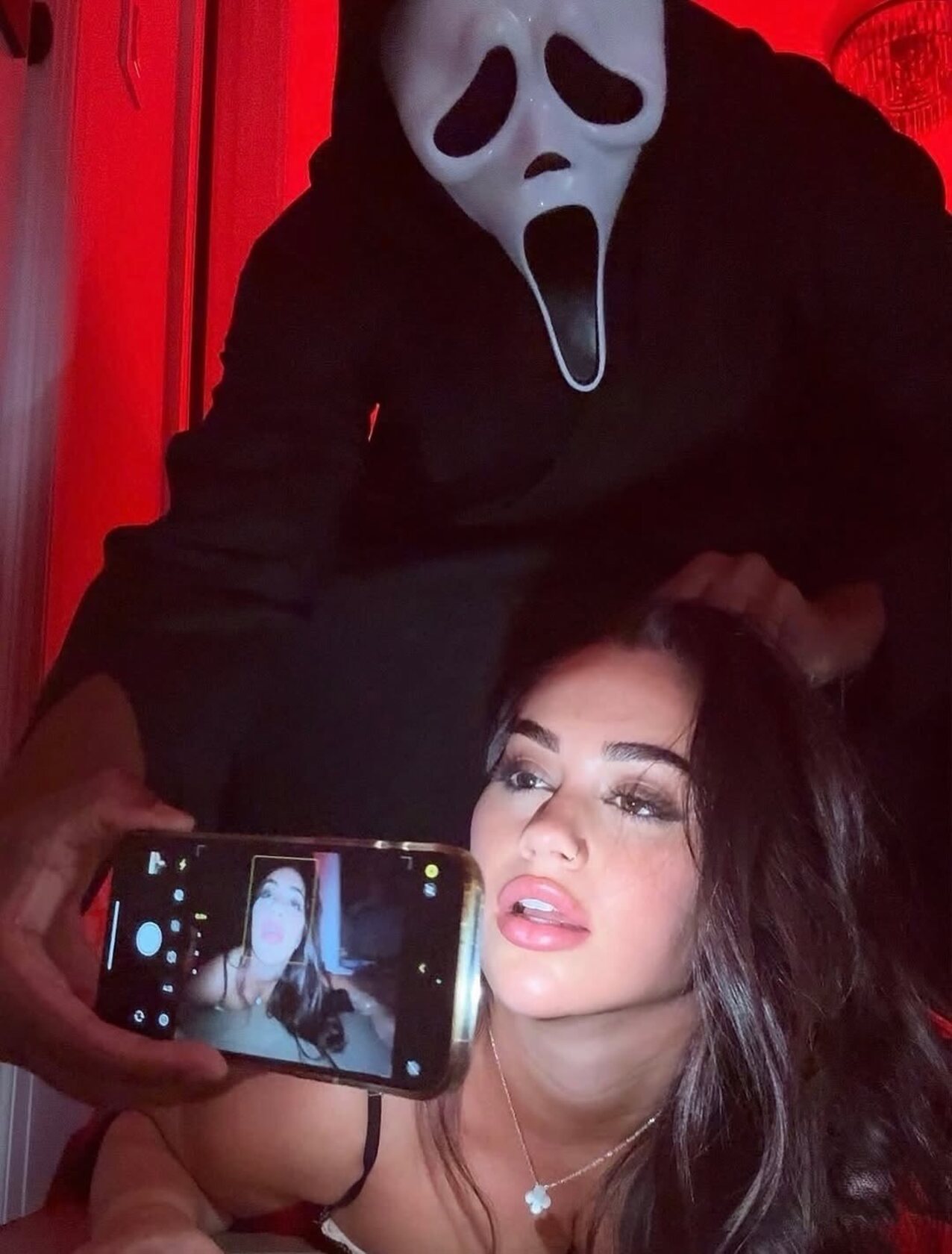 camgirl amateur porn ad
