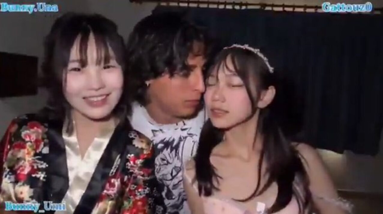 asian threesome ffm