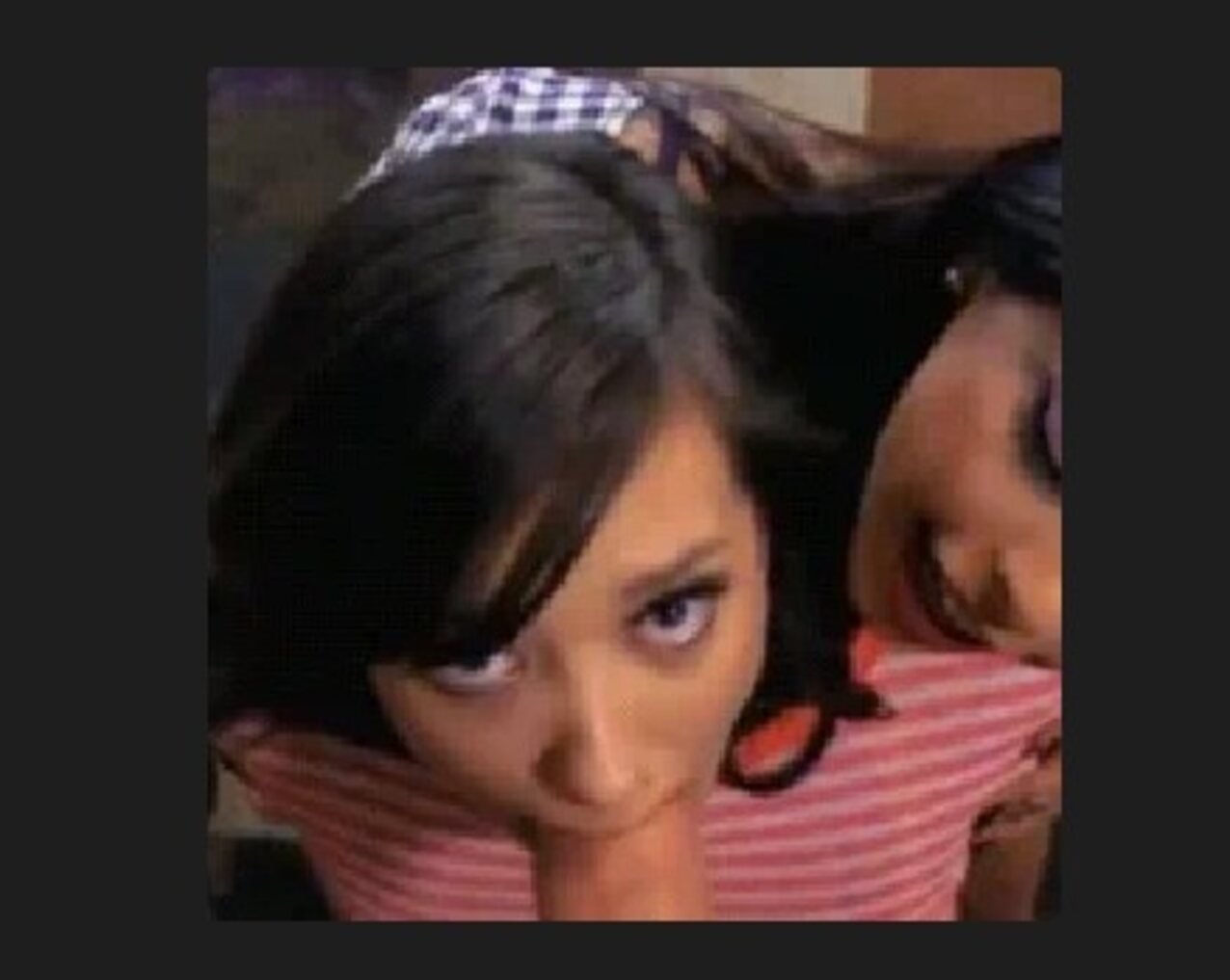 threesome blowjob hot