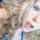 teen blonde selfie